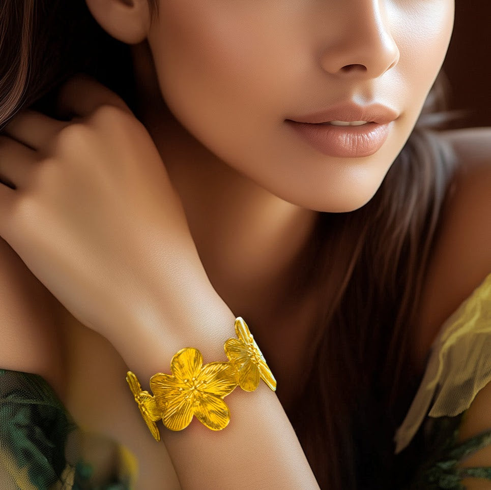 ORNA Bracelet Waterproof Golden Flower (Adjustable Size)