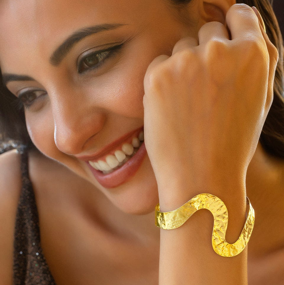 ORNA Bracelet Waterproof Wavy